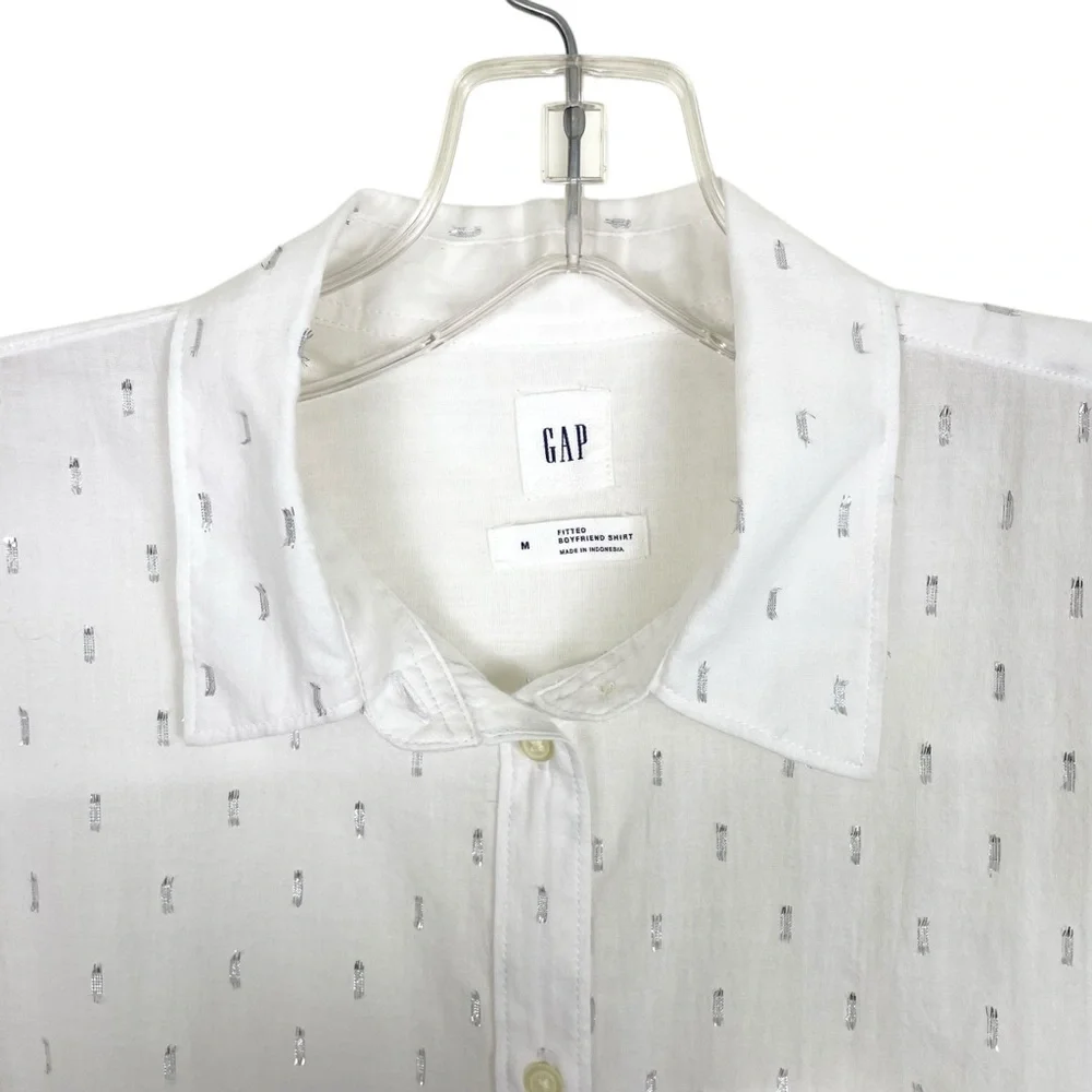 Gap Fitted Boyfriend White Button Down Silver Metallic Clip Dot Shirt Size M - Picture 2 of 14